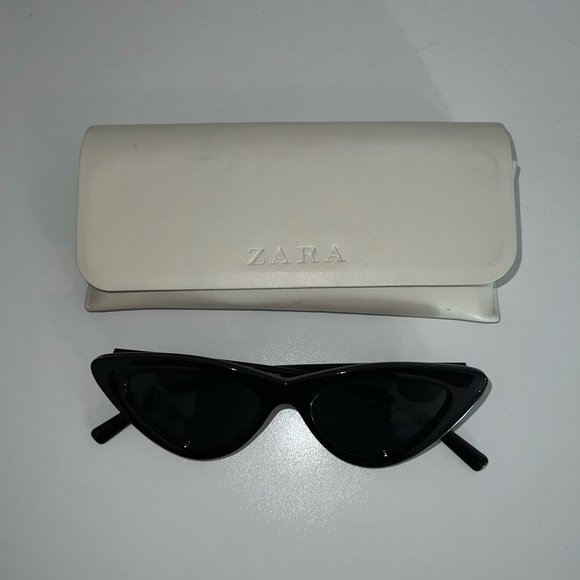 ZARA - Stylish cat eye Sunglasses - Picture 1 of 2